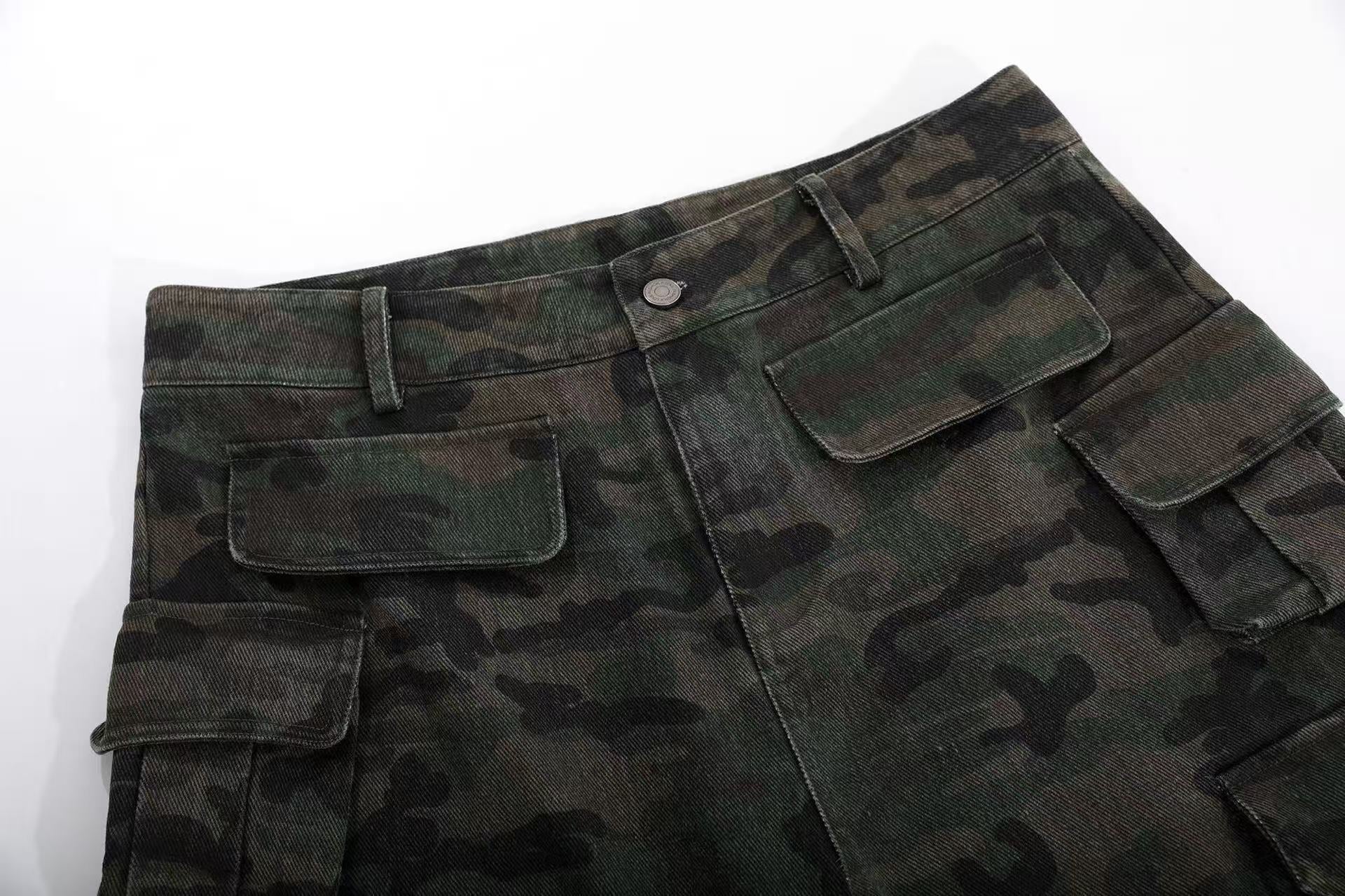 Multi-Pocket Camo Cargo Pants