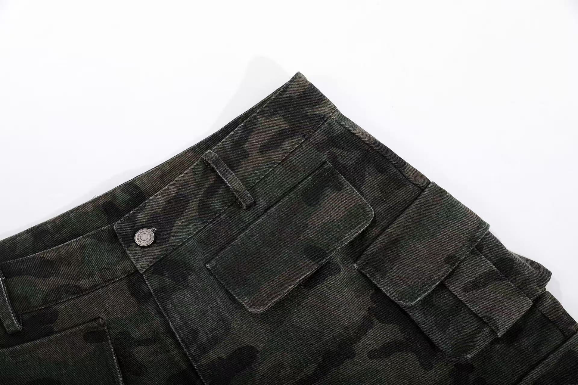 Multi-Pocket Camo Cargo Pants