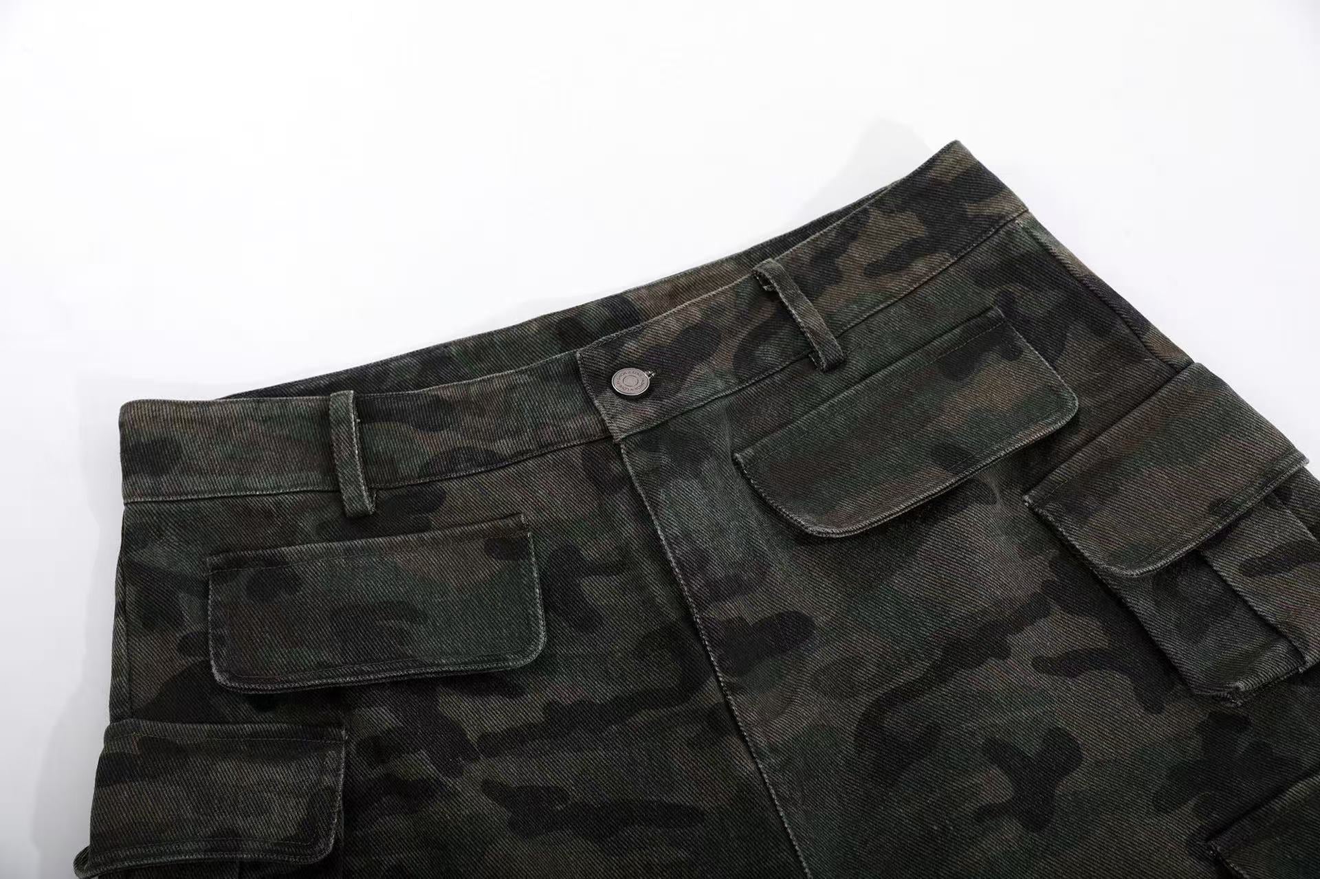 Multi-Pocket Camo Cargo Pants