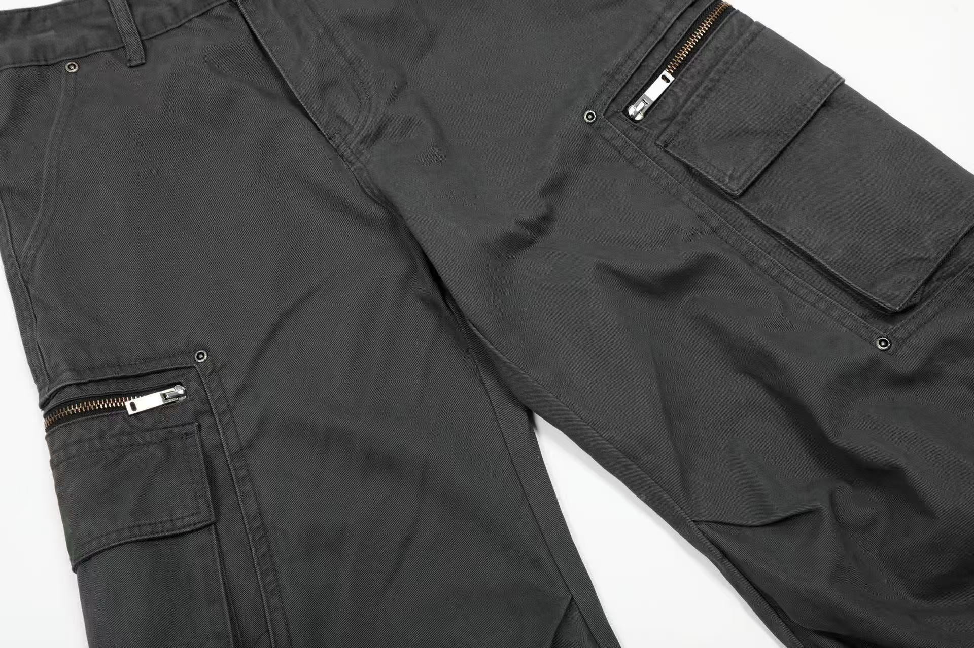 Wide-Leg Baggy Cargo Pants