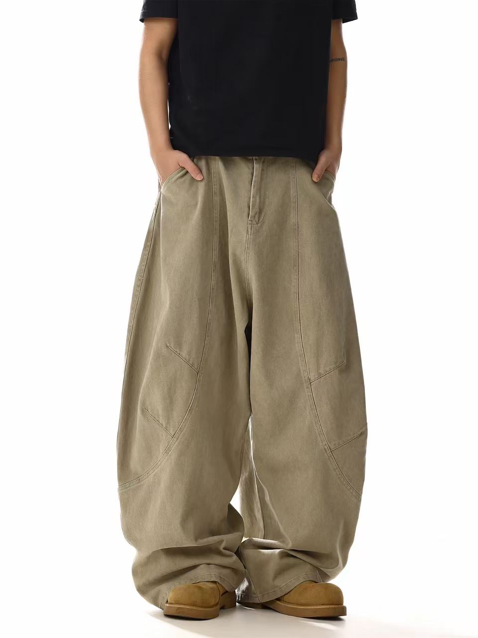 Wide-Leg Baggy Cargo Pants