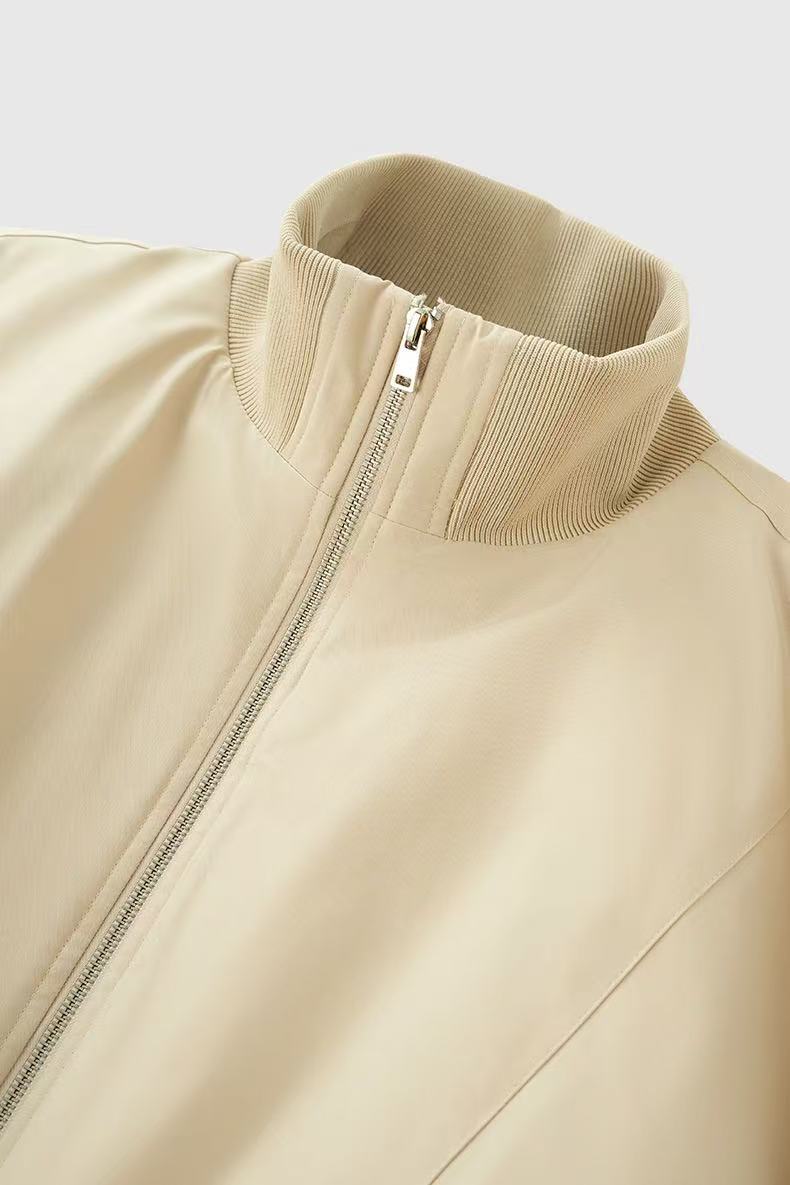 Stand-collar deconstructed bomber jacket