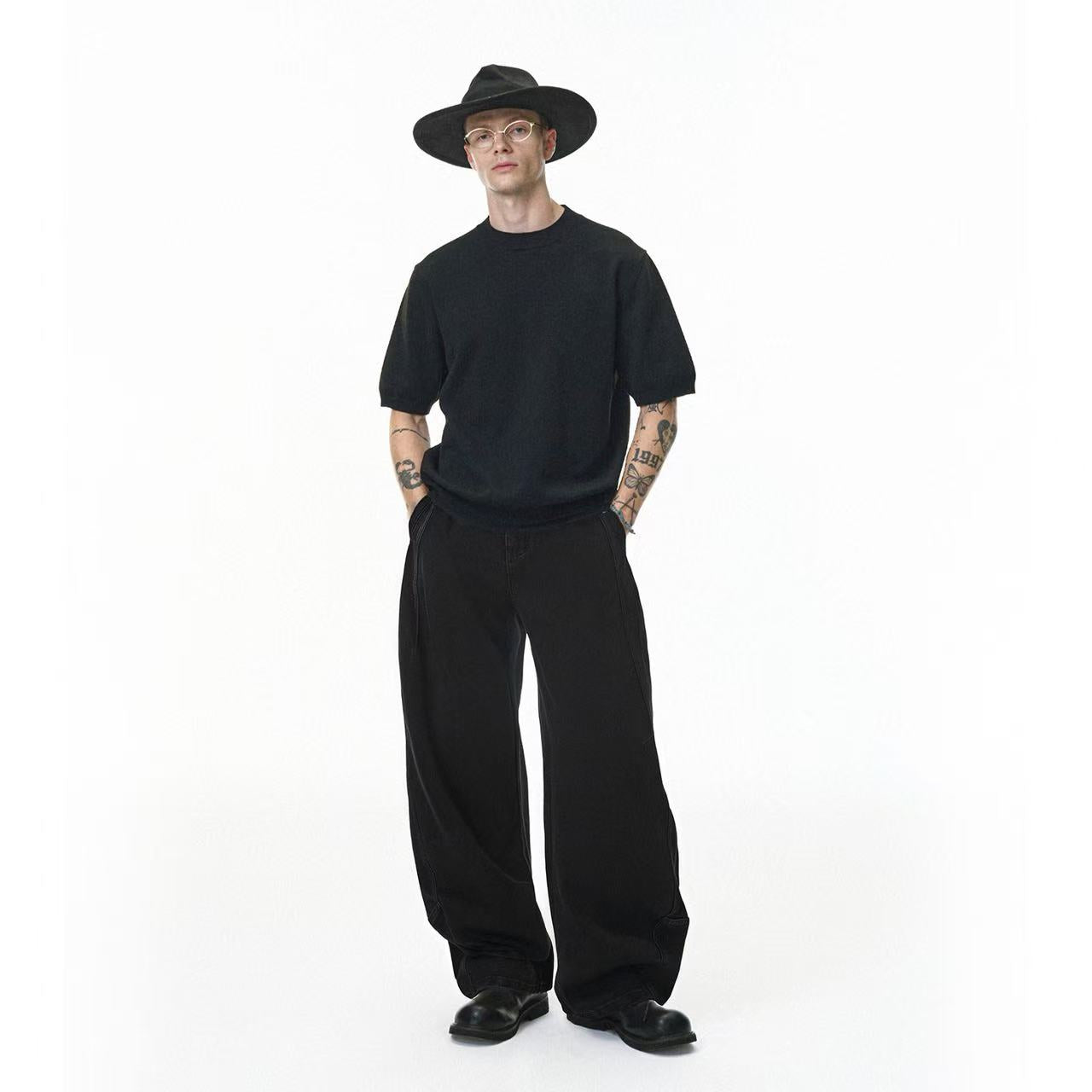 3D-Cut Wide-Leg Jeans