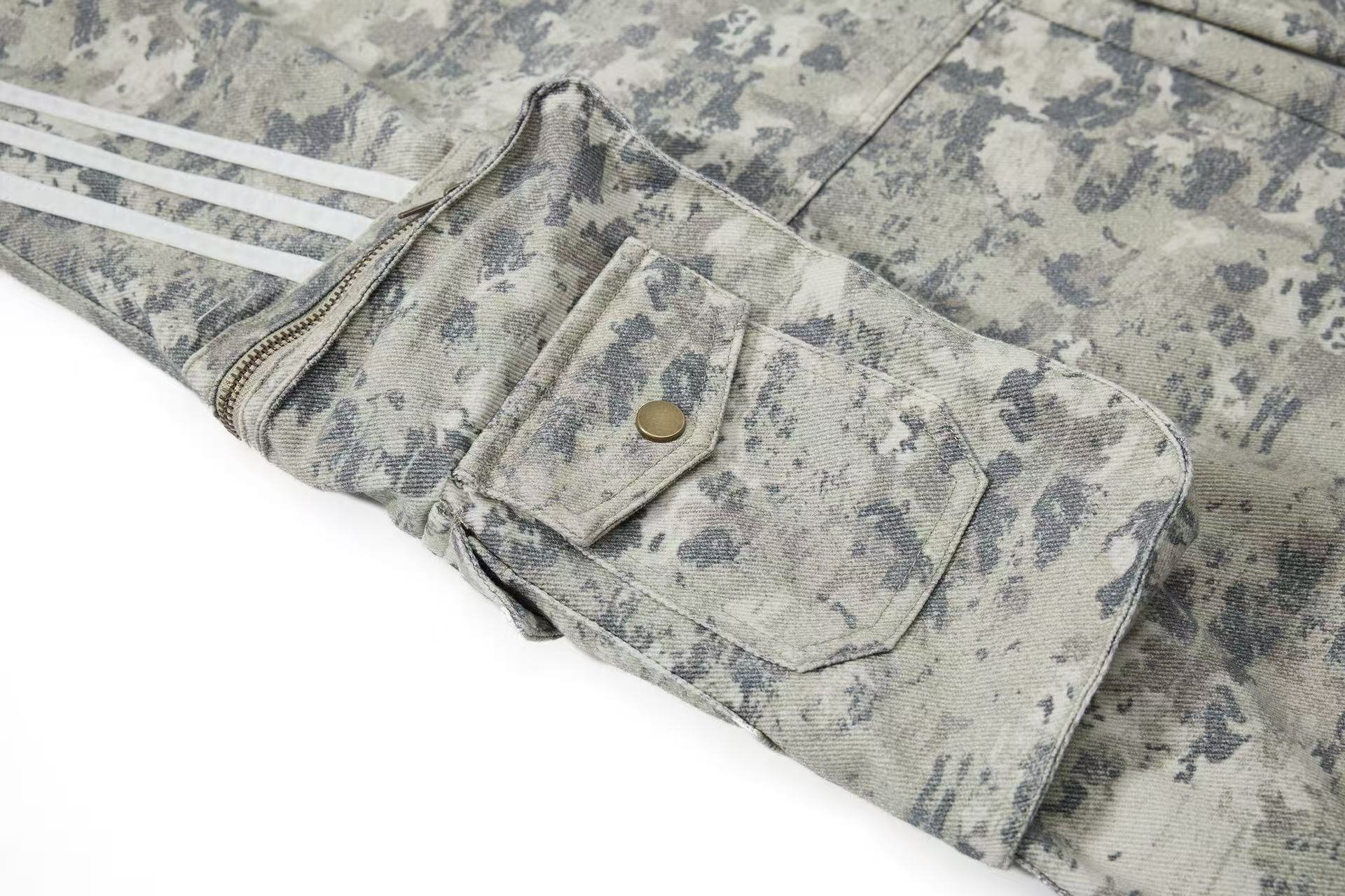 Multi-Pocket Camo Wide-Leg Cargo Pants