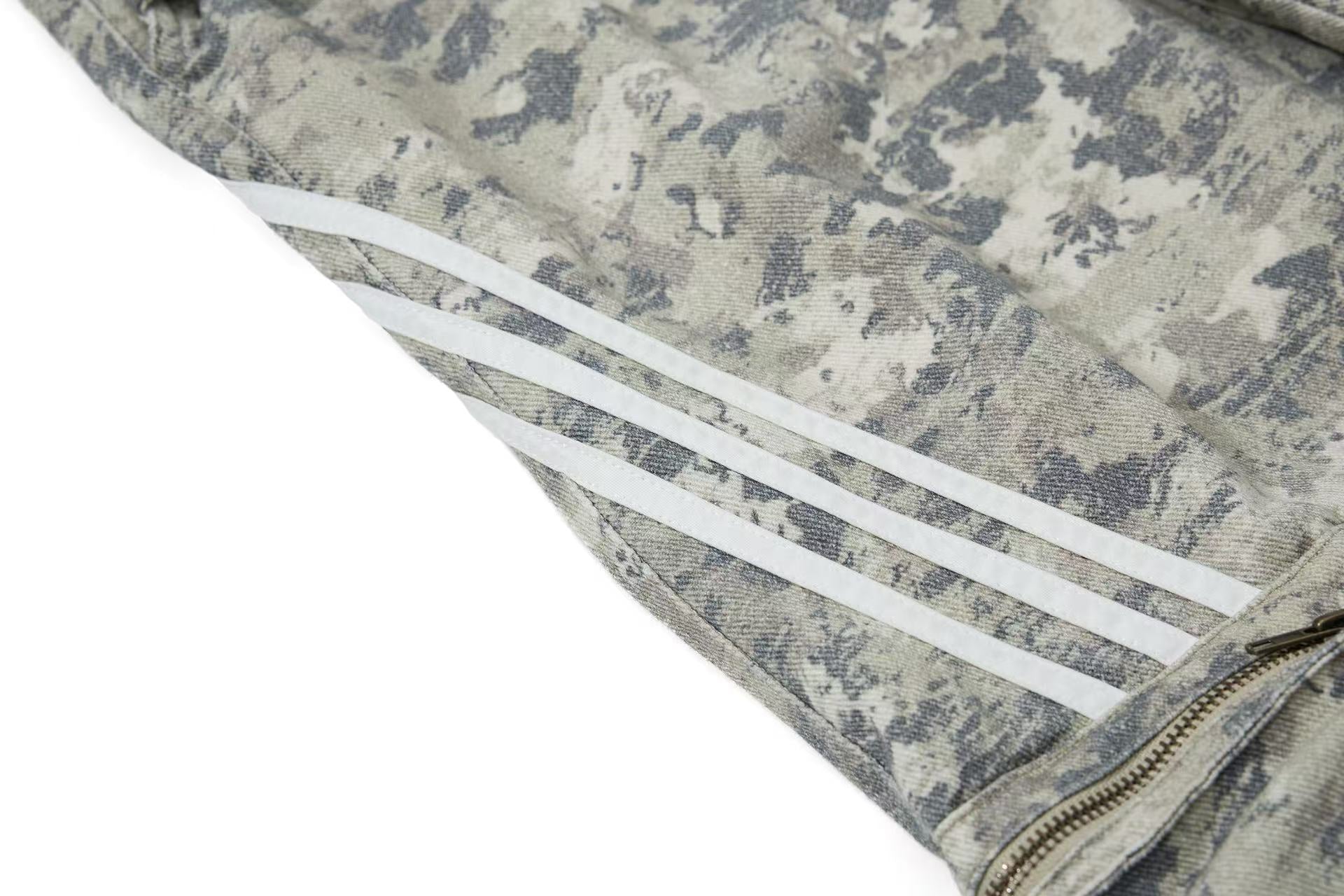 Multi-Pocket Camo Wide-Leg Cargo Pants