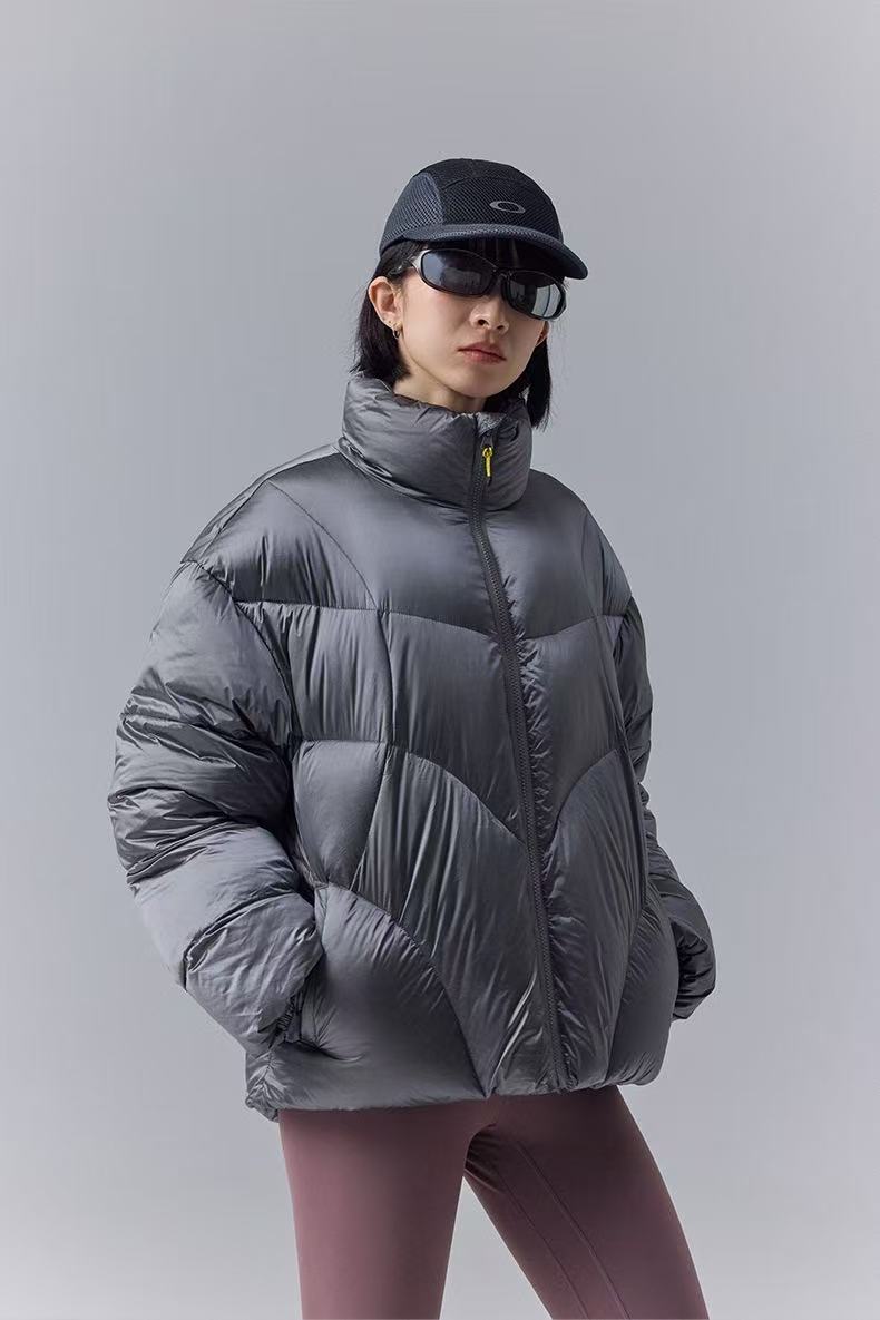 Metallic Water-Resistant Puffer Jacket in 90% White Duck Down