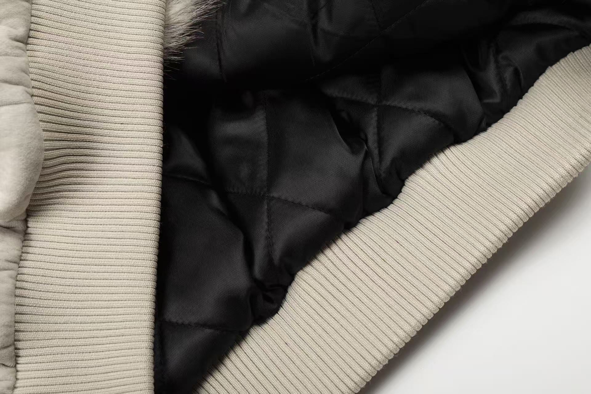 Old-Money Clean-Fit Faux-Fur Collar Jacket