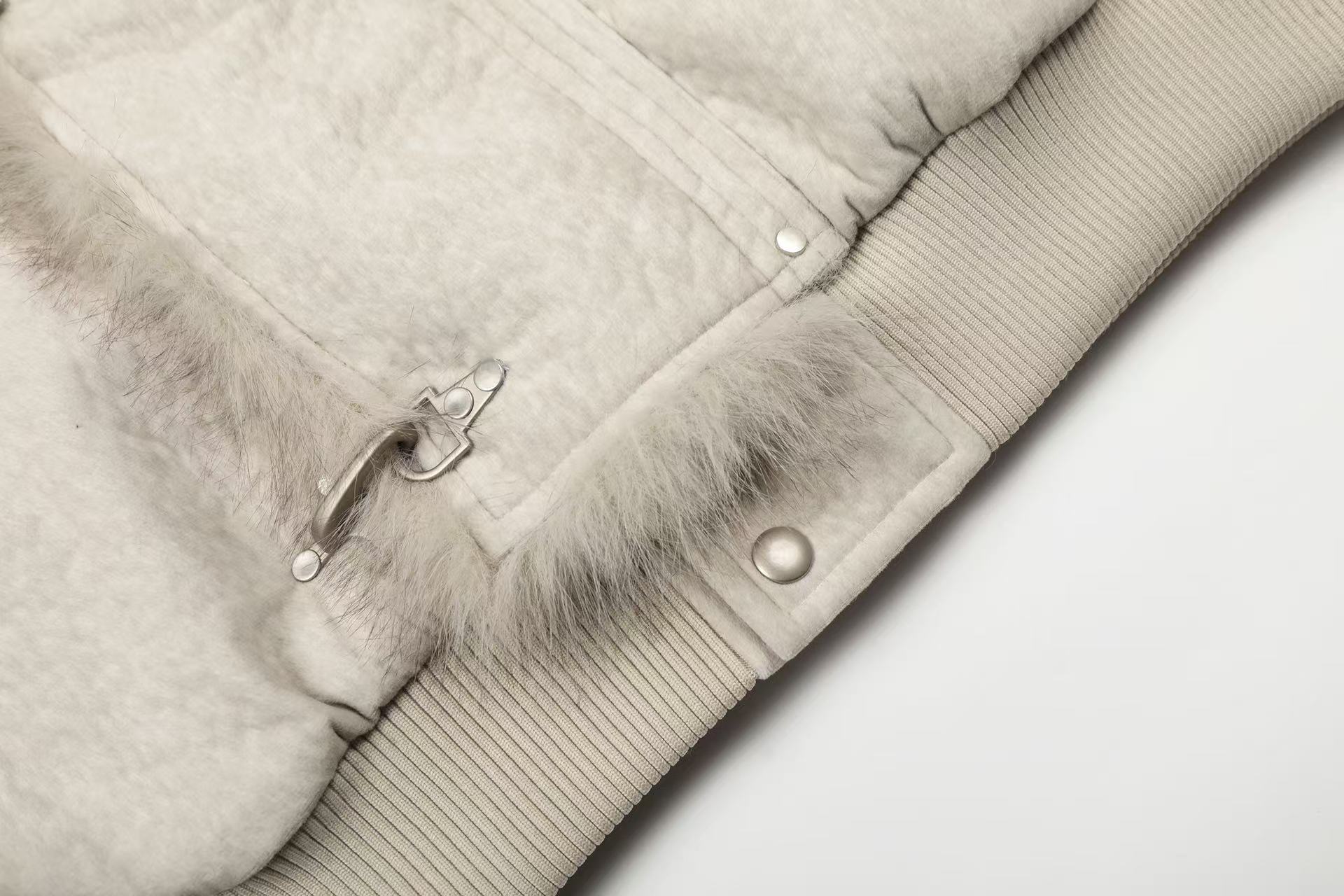 Old-Money Clean-Fit Faux-Fur Collar Jacket