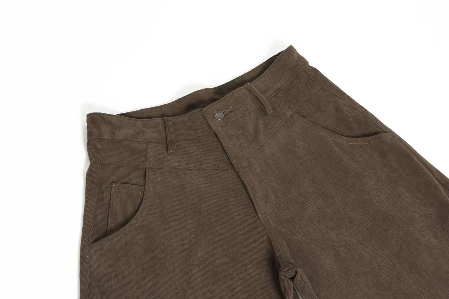 Clean Fit Vintage Wide-Leg Cargo Pants