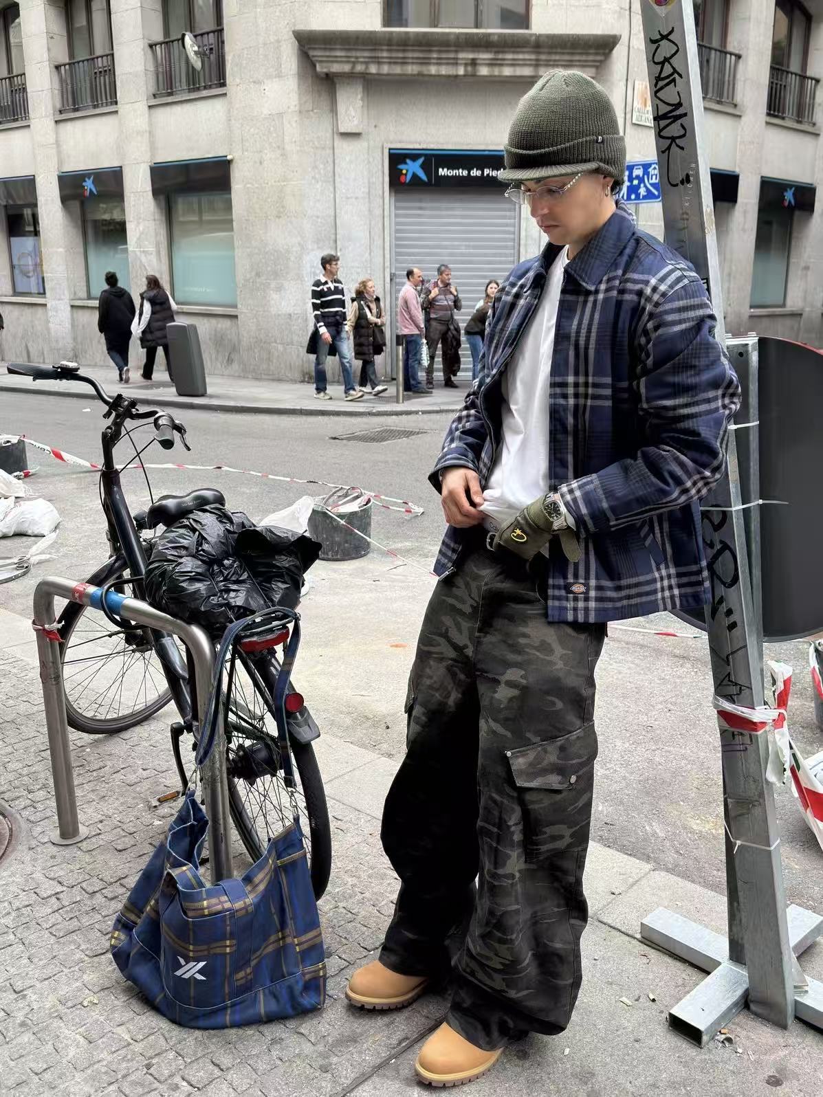 Camo Wide-Leg Cargo Pants