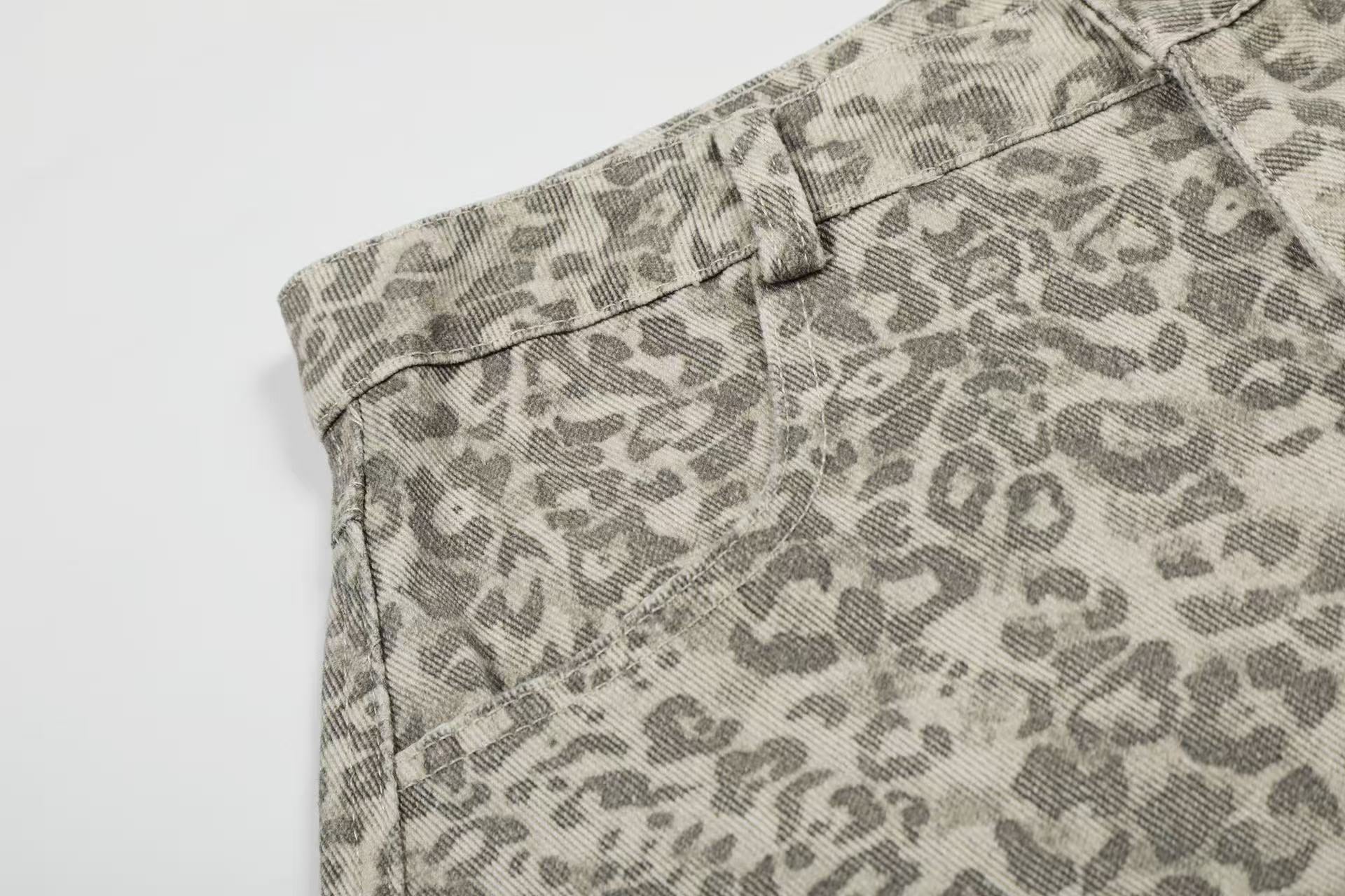 Distressed Leopard Print Baggy Wide-Leg Jorts