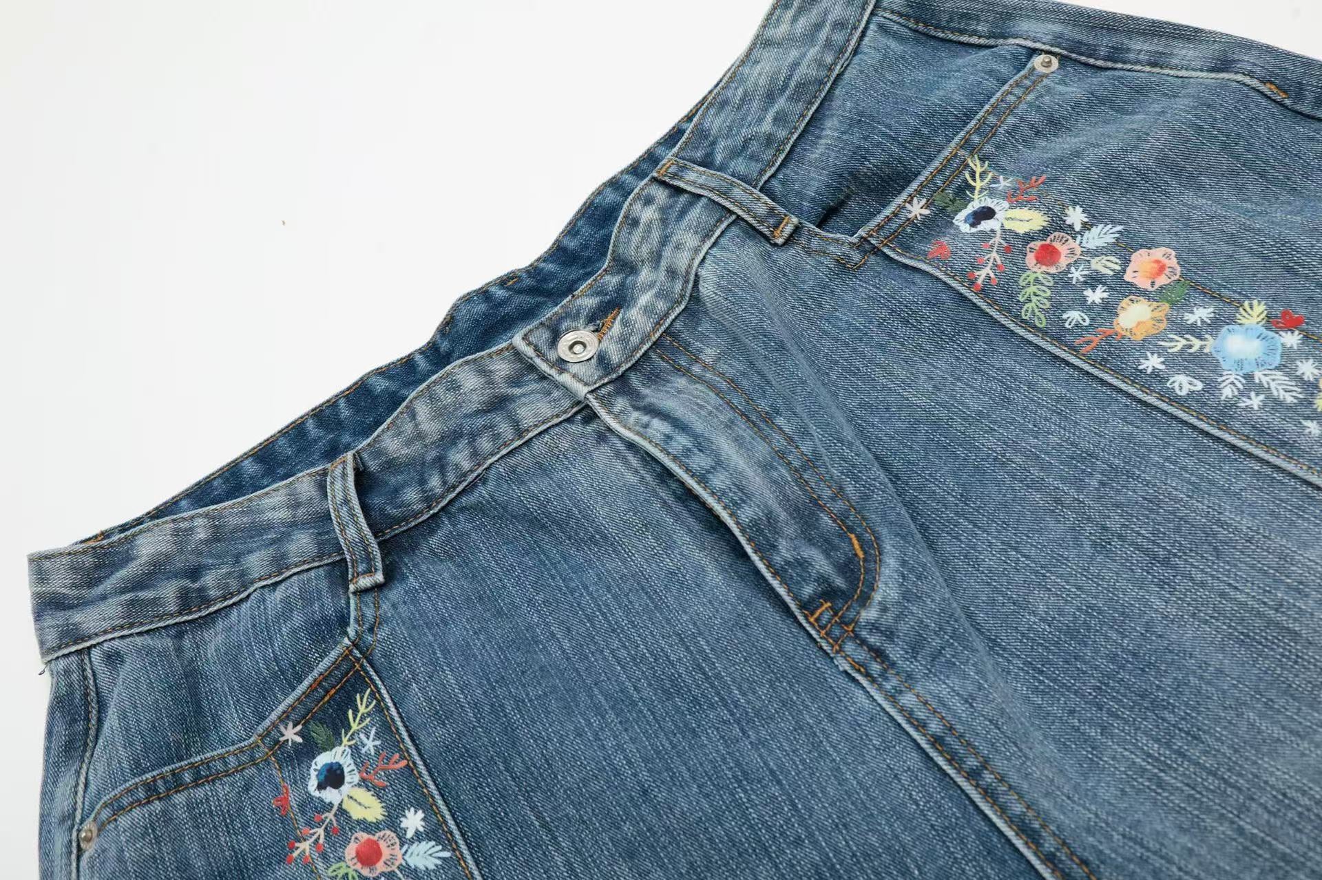 Floral Embroidered Washed Wide-Leg Jorts