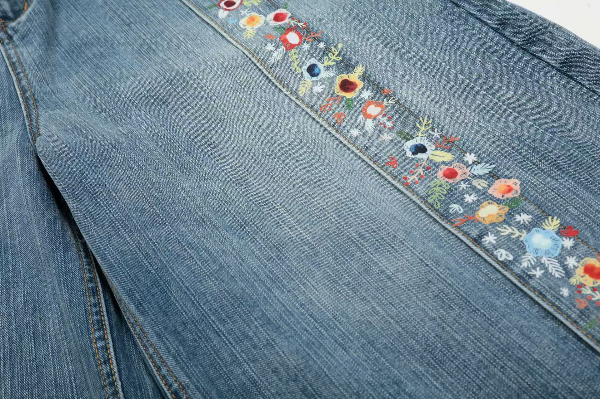 Floral Embroidered Washed Wide-Leg Jorts