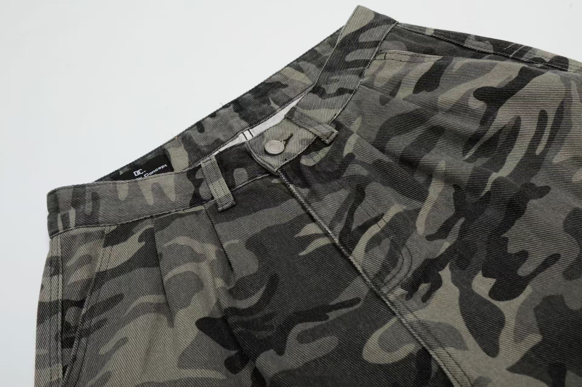 Camo Wide-Leg Knee-Length Jorts