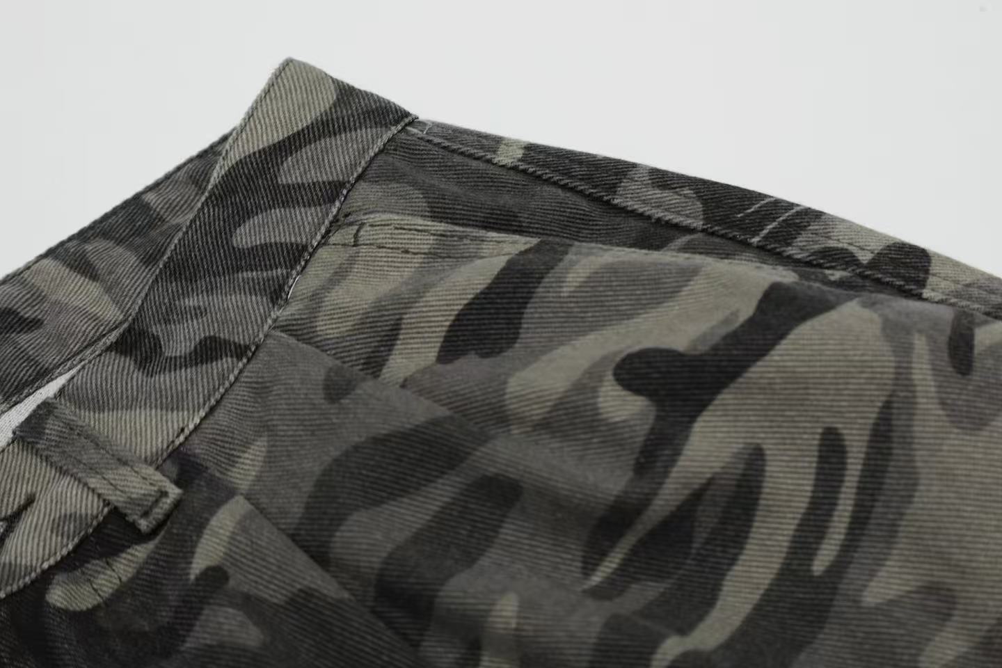 Camo Wide-Leg Knee-Length Jorts