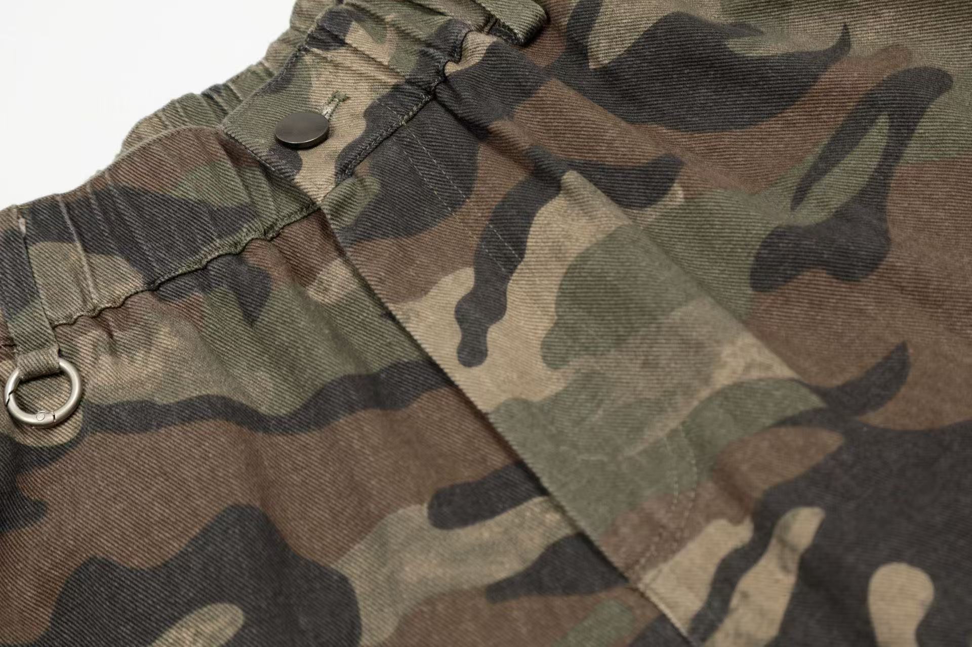 Camo Wide-Leg Knee-Length Jorts