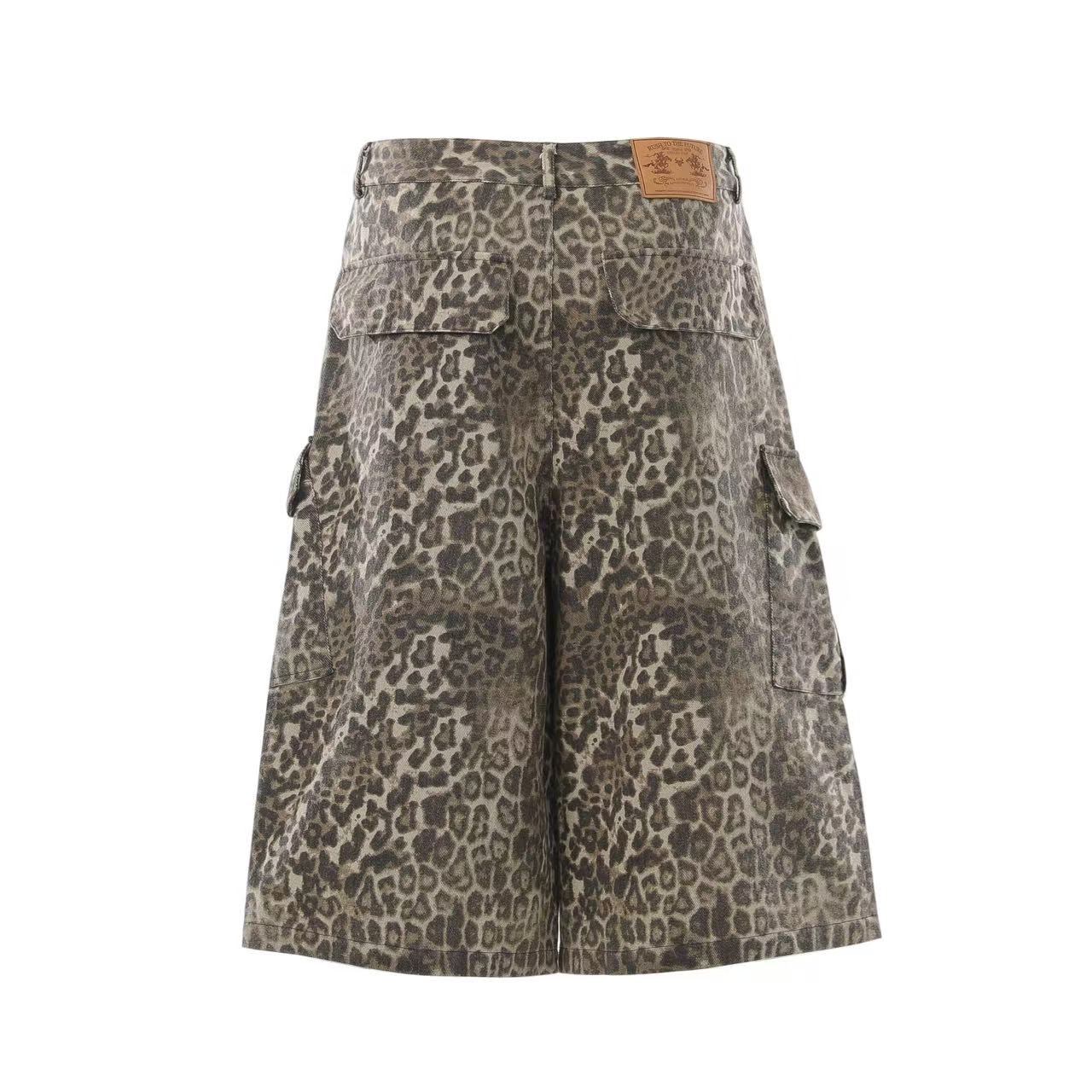 Vintage Leopard Print Wide-Leg Jorts