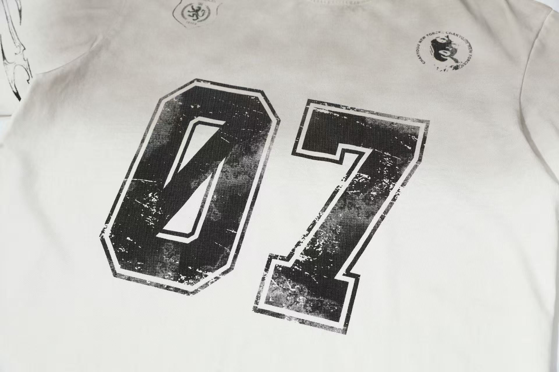 #07 Vintage Graphic Oversized T-Shirt