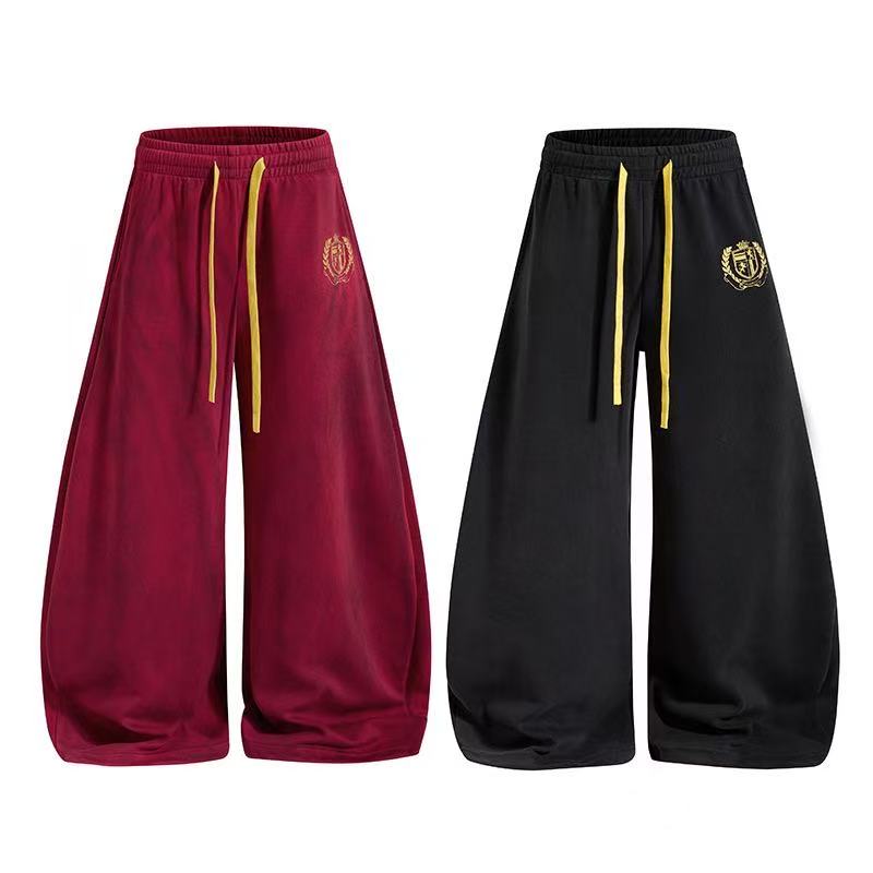 Vintage Crest Emblem Print Baggy Wide-Leg Sweatpants