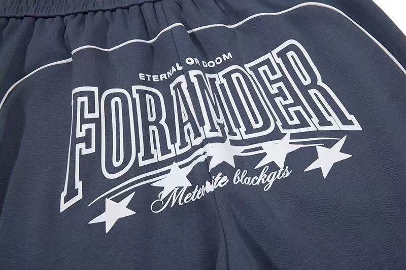 Cursive Text & Side Star Print Wide-Leg Sweatpants