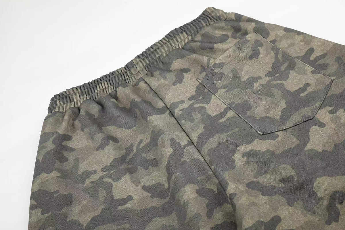Camo Cursive Script Print Wide-Leg Sweatpants