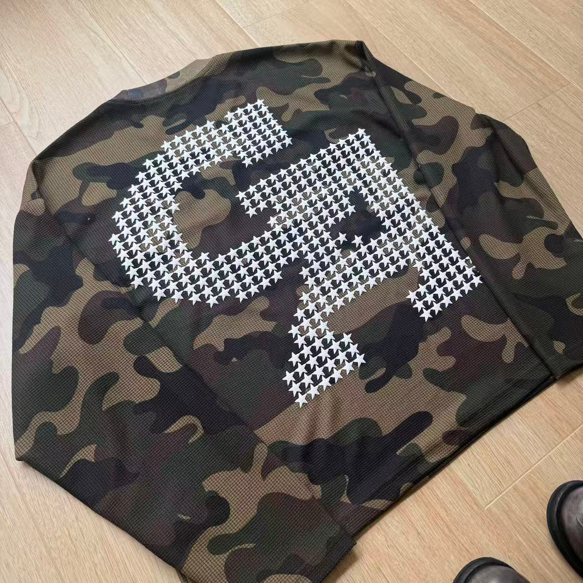 Vintage Camo Front & Back Letter Graphic Waffle Knit Long Sleeve
