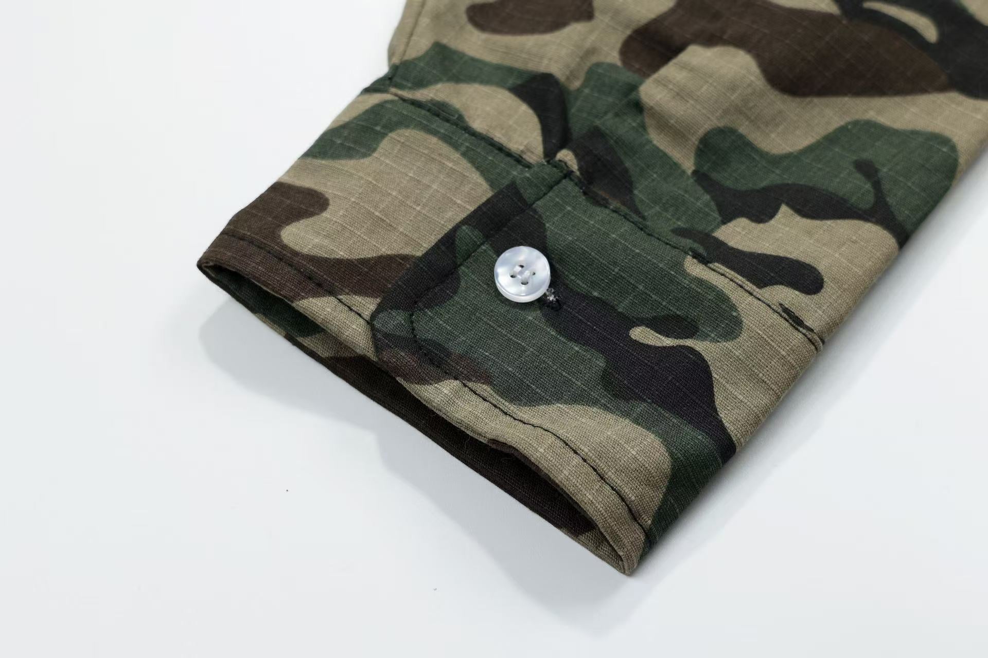 Faux-Two-Piece Camo Spliced Long Sleeves