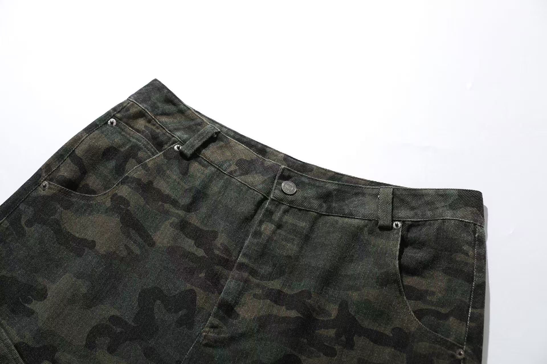Camo Wide-Leg Knee-Length Shorts