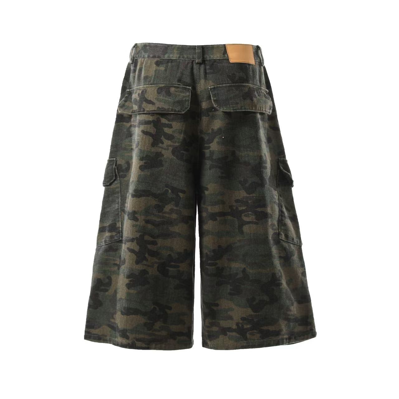 Camo Wide-Leg Knee-Length Shorts