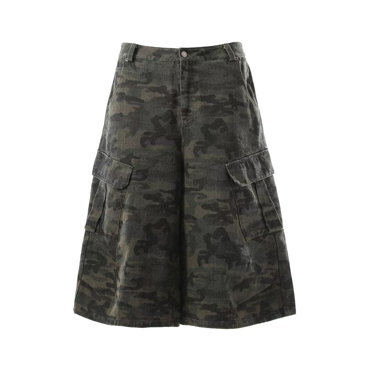 Camo Wide-Leg Knee-Length Shorts