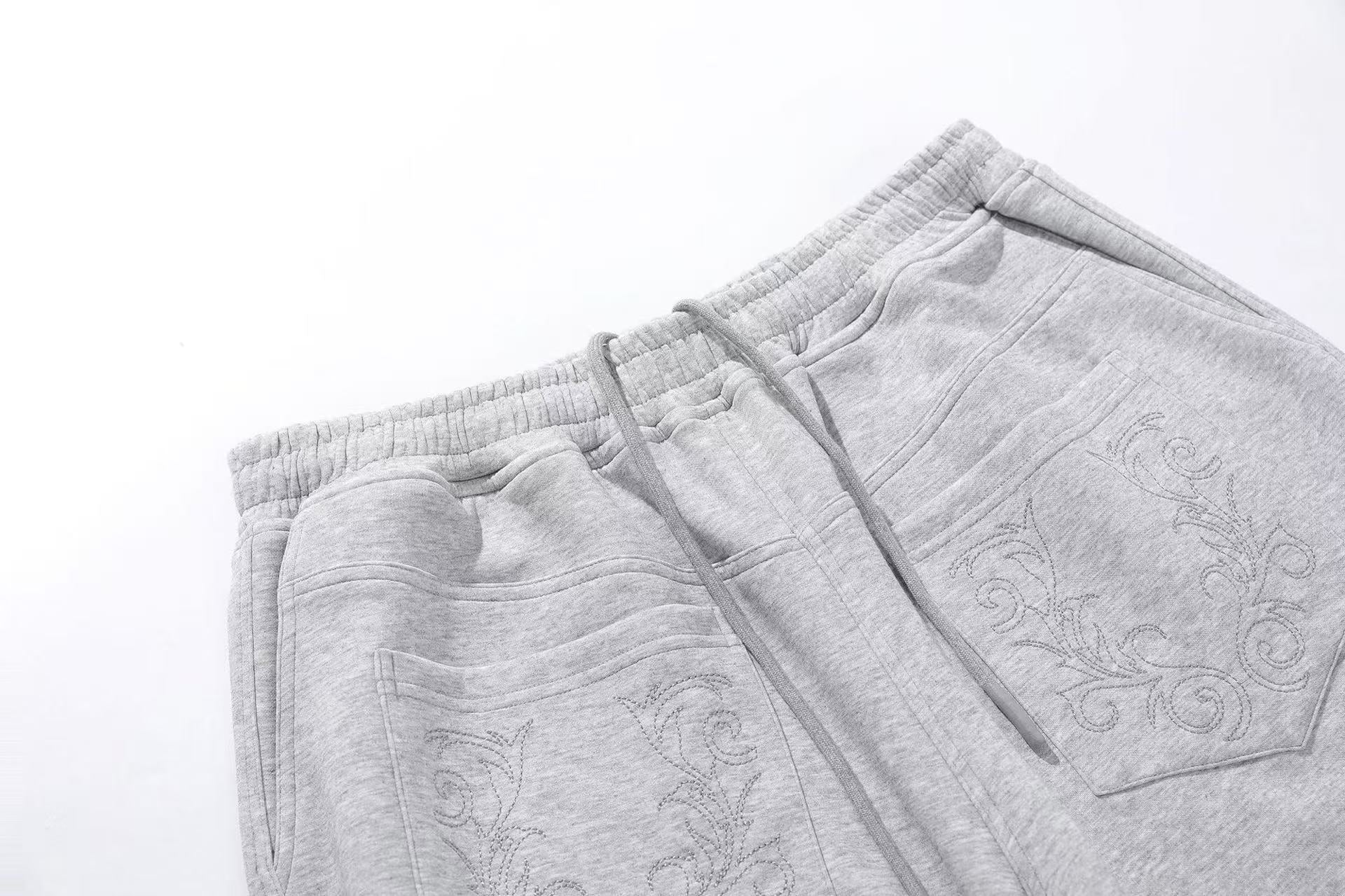 Embroidered Knee-Length Jogger Shorts