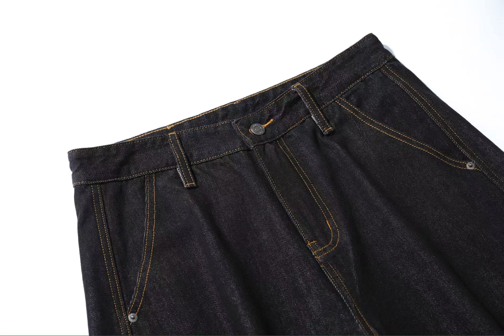 Wide-Leg Baggy Jeans