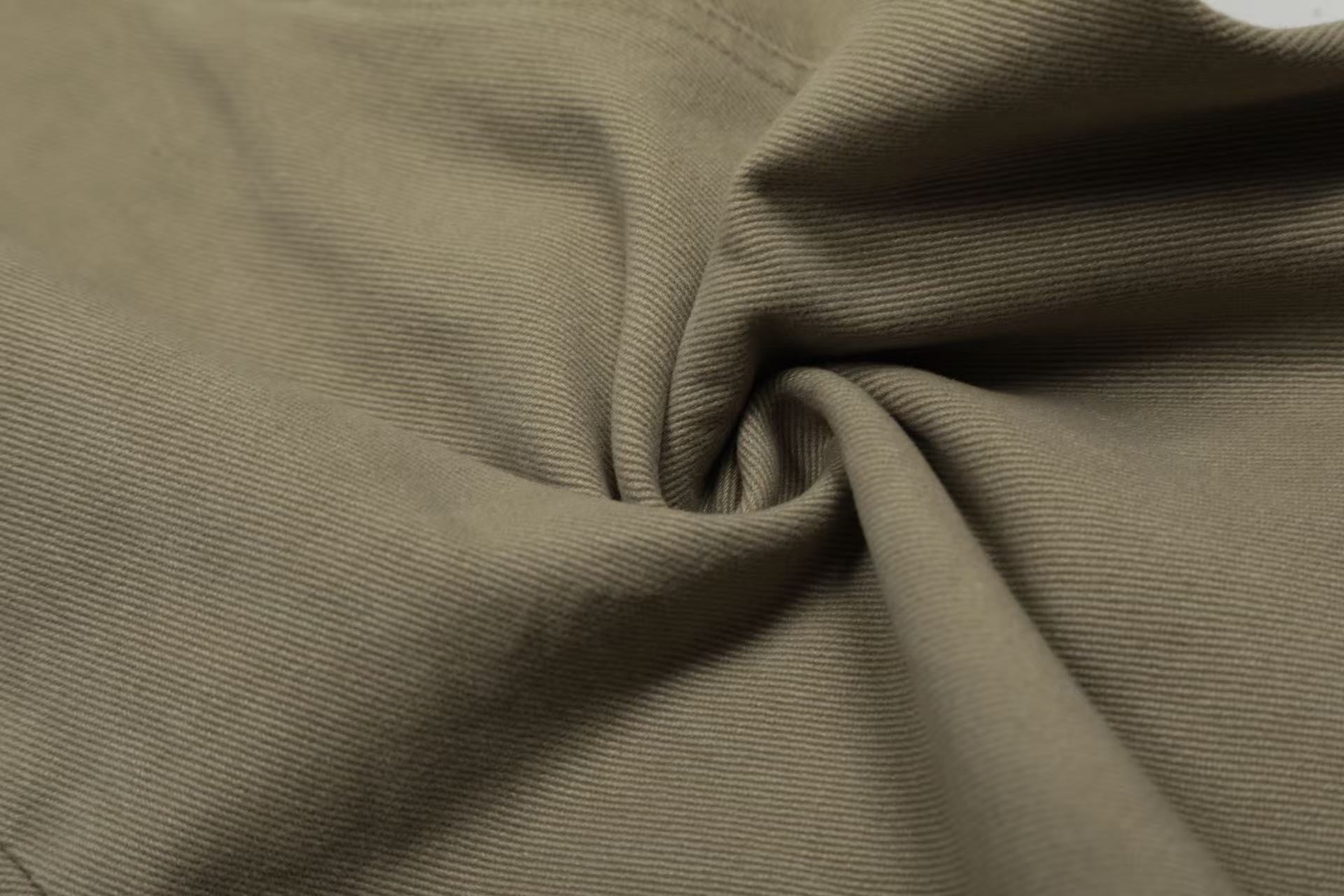 Wide-Leg Baggy Cargo Pants
