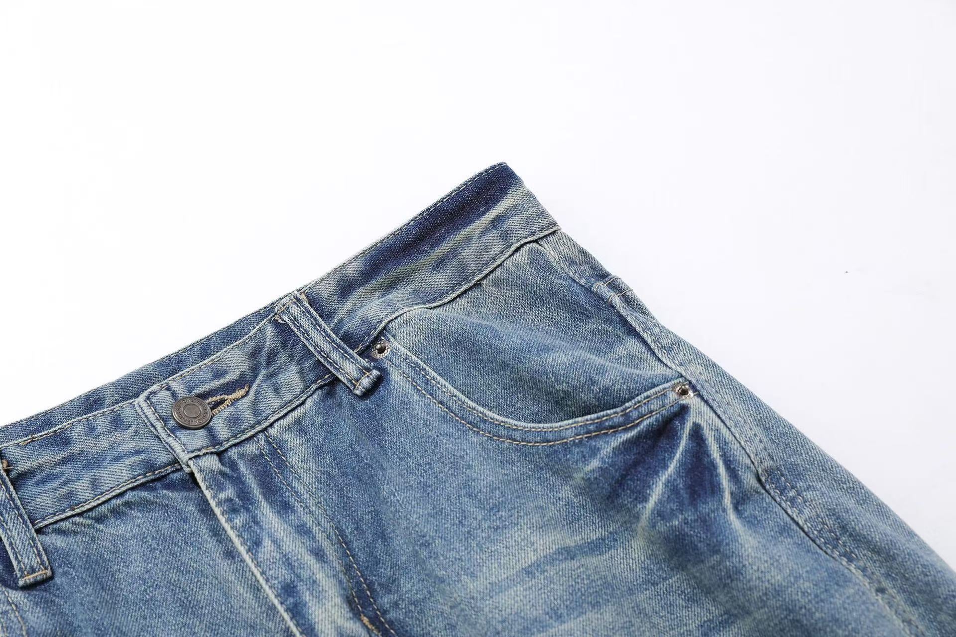 Wide-Leg Baggy Jeans
