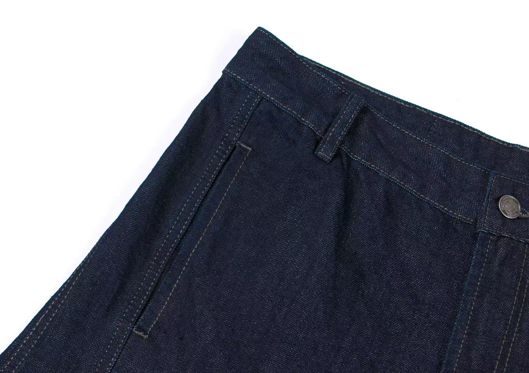 Wide-Leg Baggy Jeans