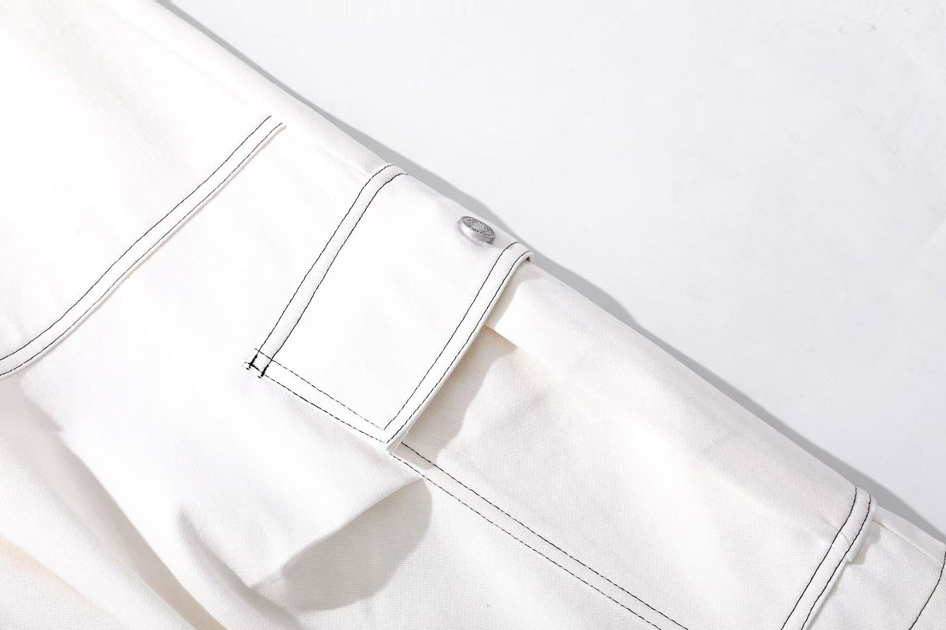 Deconstructed Topstitching Design Wide-Leg Knee-Length Shorts