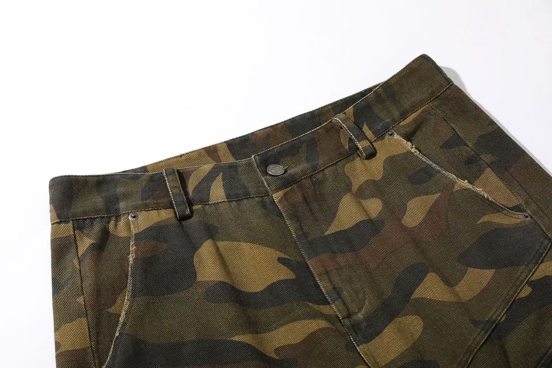 Multi-Pocket Camo Wide-Leg Cargo Pants
