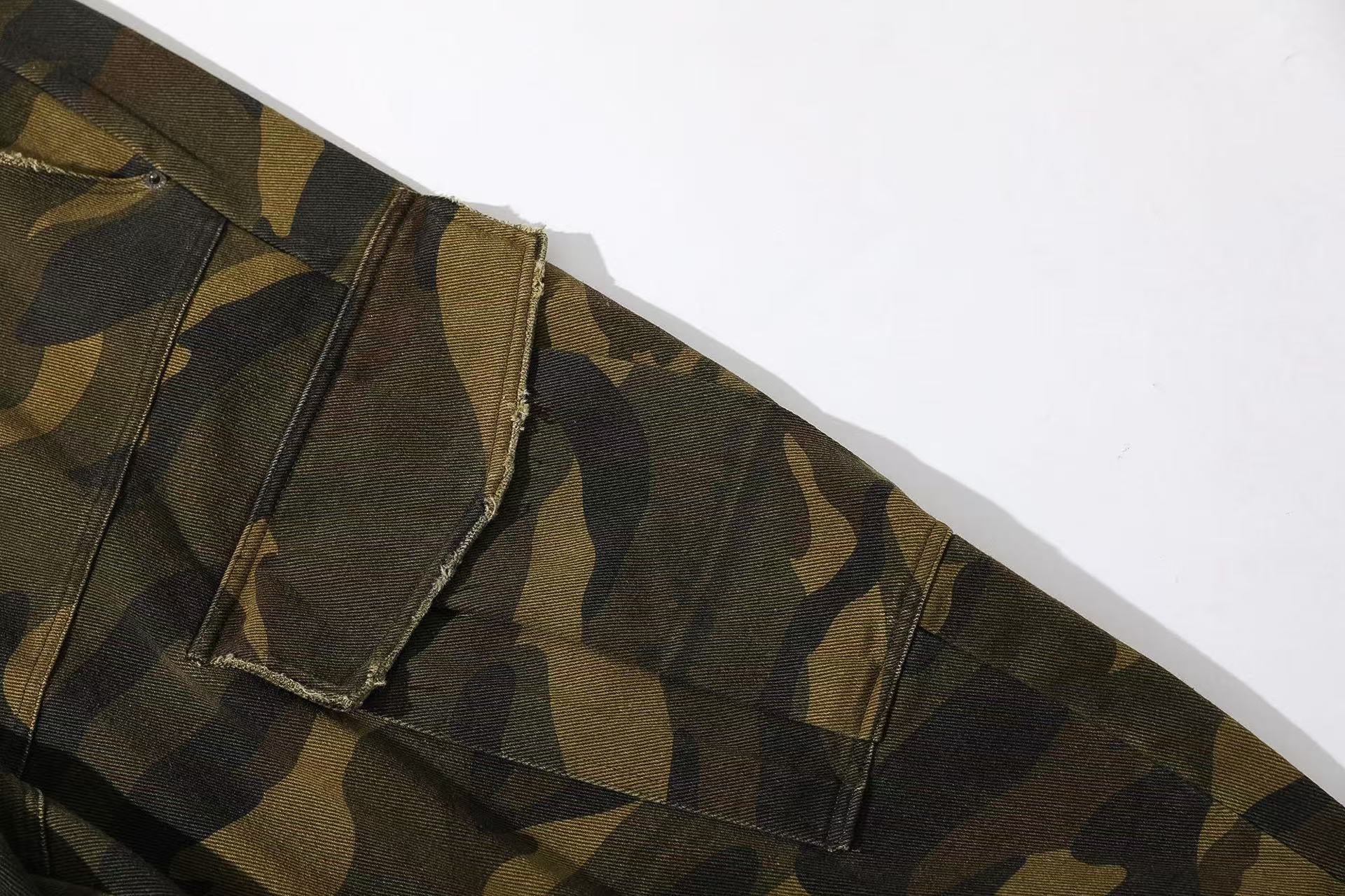 Multi-Pocket Camo Wide-Leg Cargo Pants