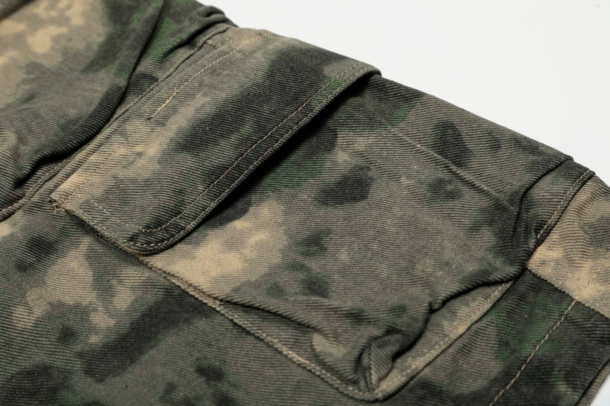 Camo Wide-Leg Cargo Knee-Length Shorts