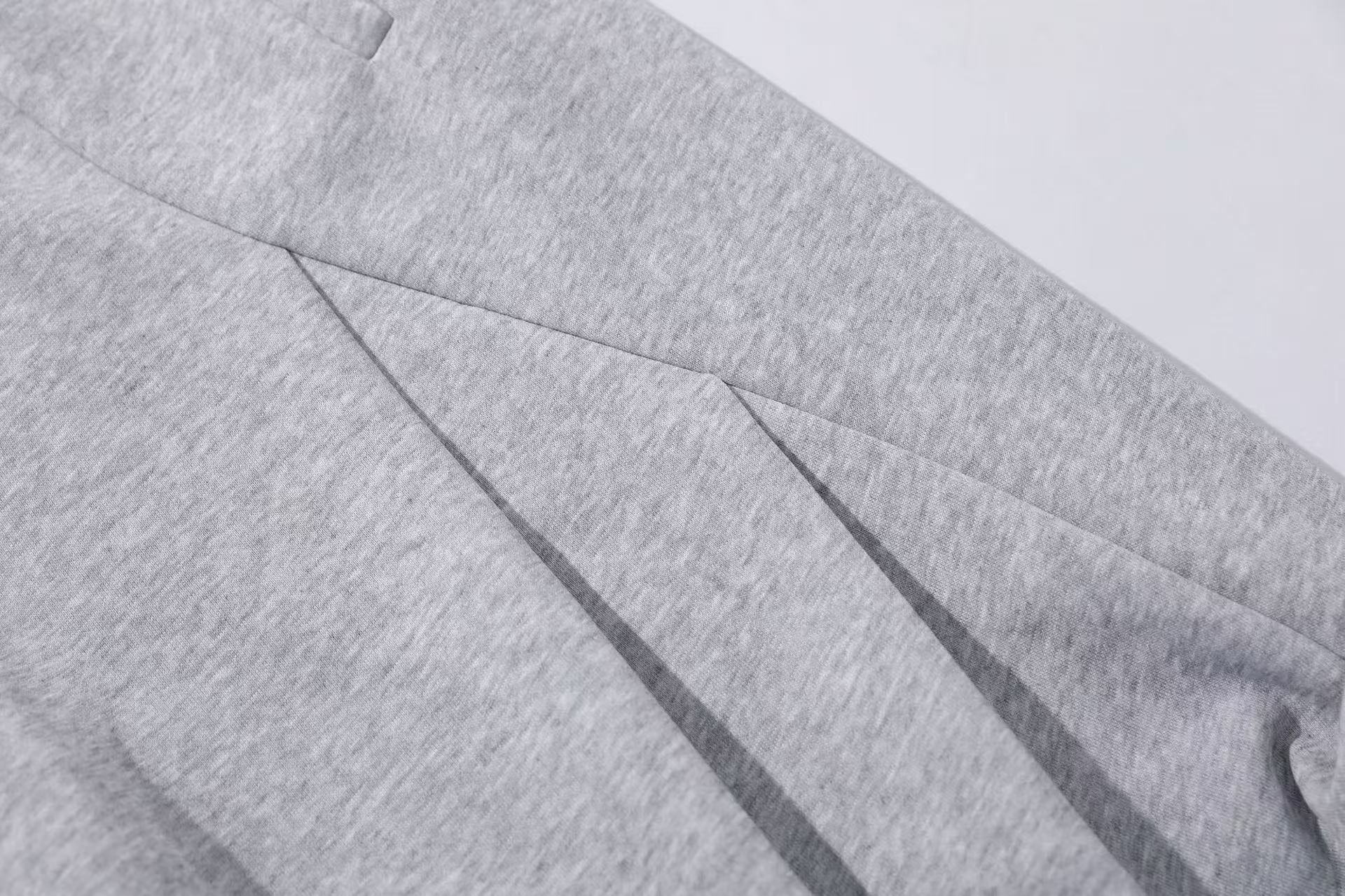 Lightweight Wide-Leg Sweatpants