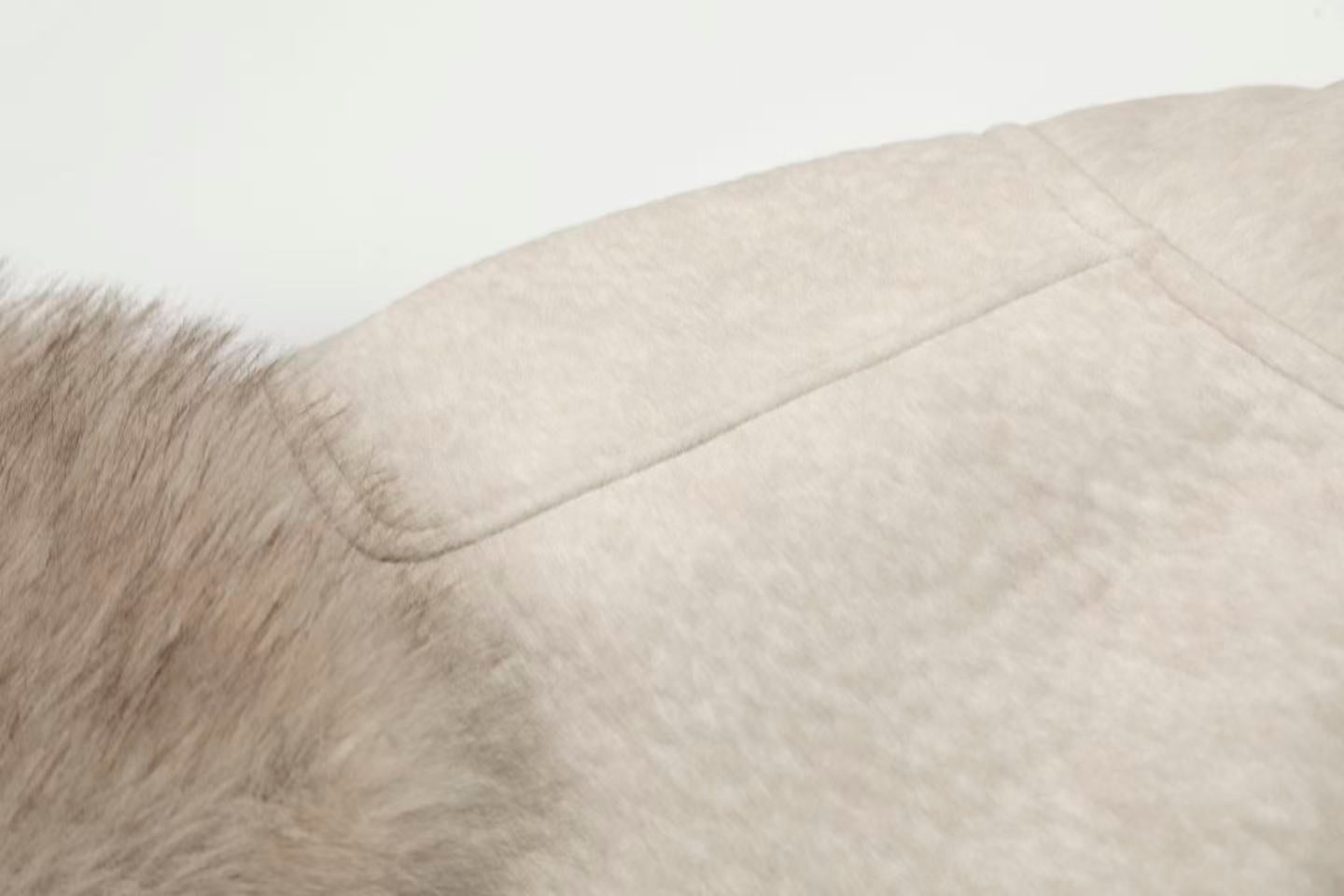 Old-Money Clean-Fit Faux-Fur Collar Jacket