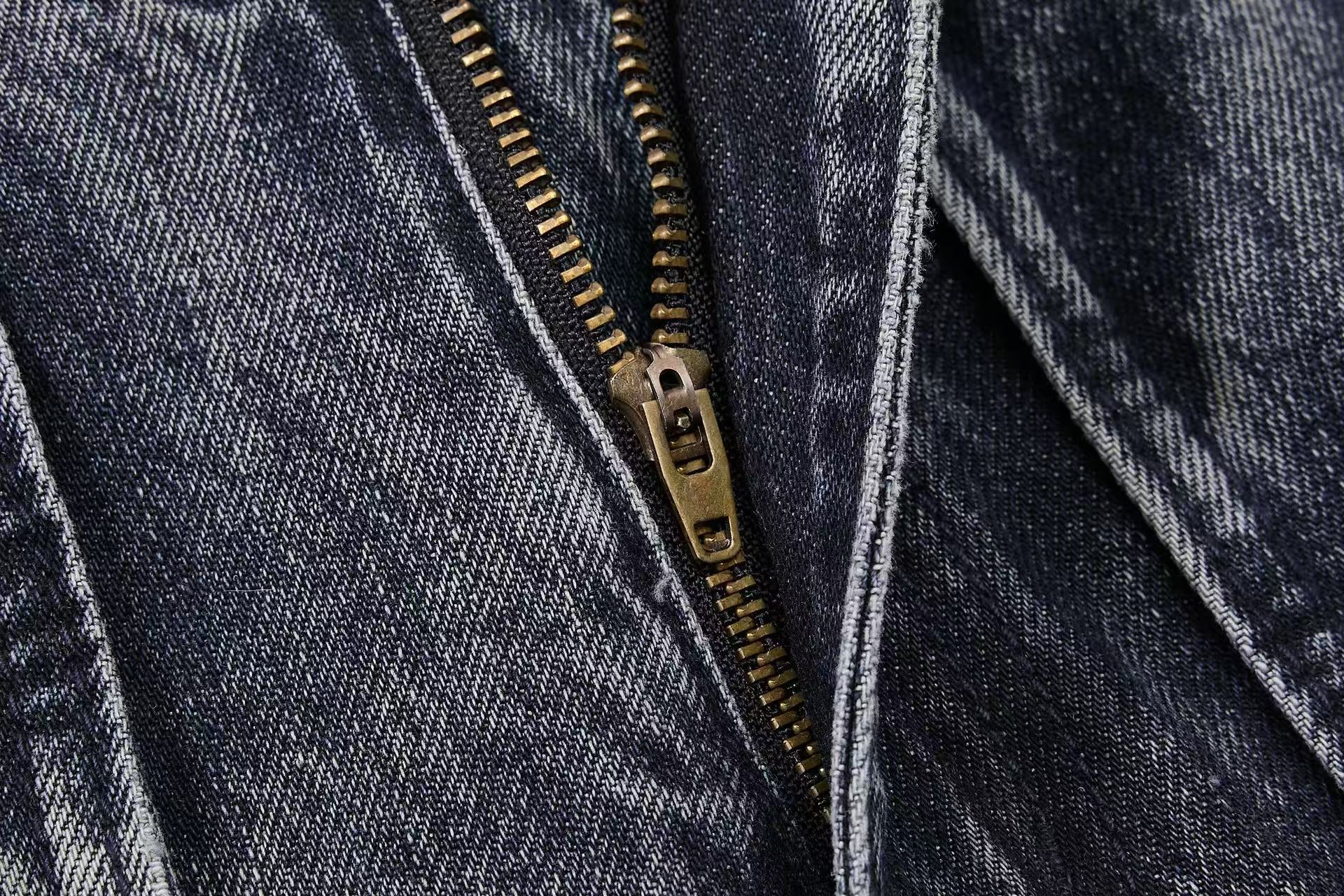 Distressed Stitch Wide-Leg Jeans