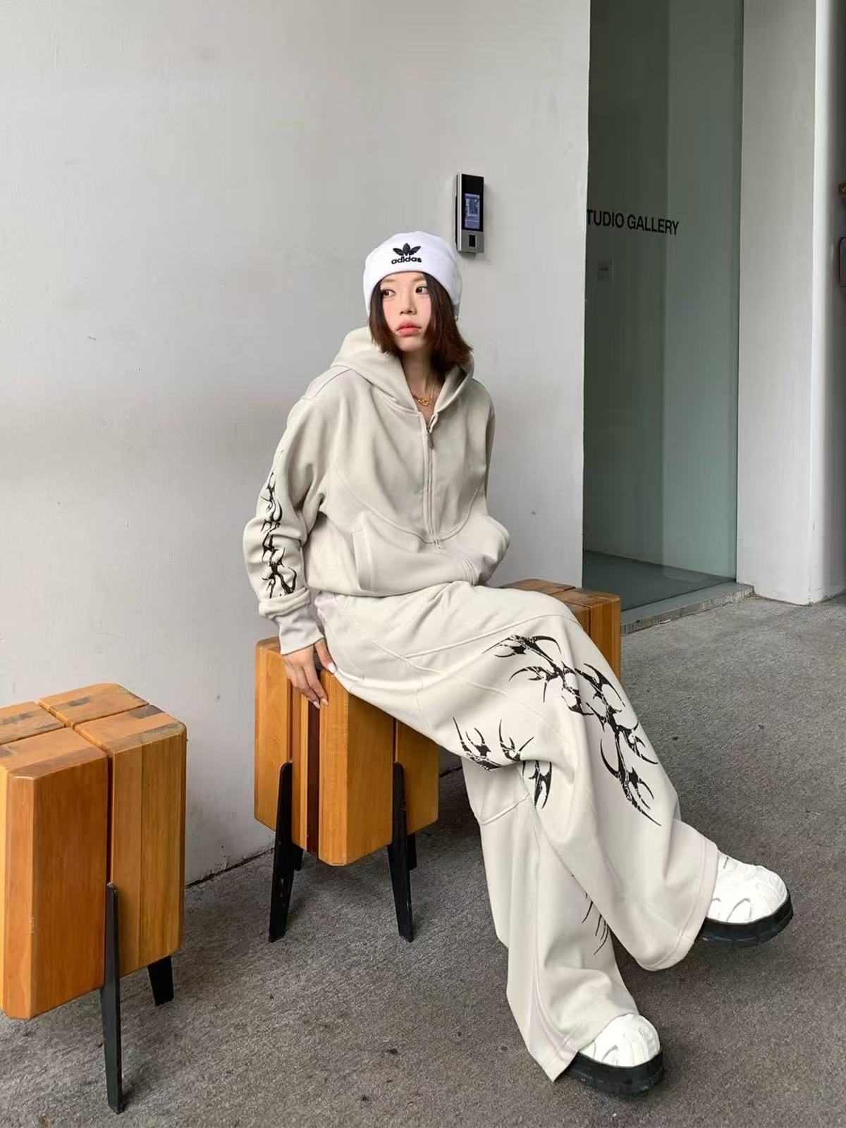 Streetwear Zip-Up Hoodie and Jogger Pants Set