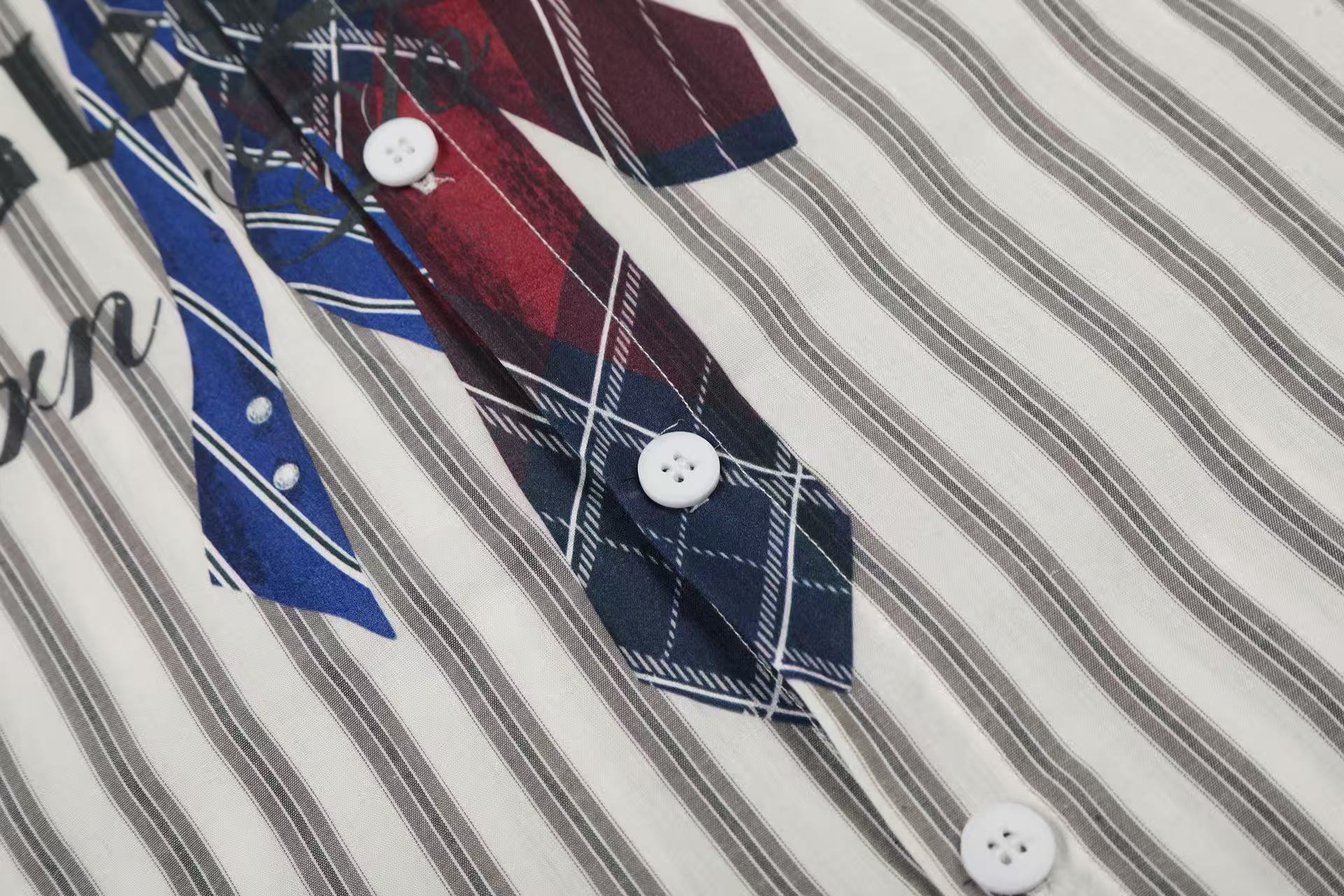 Streetwear Striped Print Long Sleeve Shirt