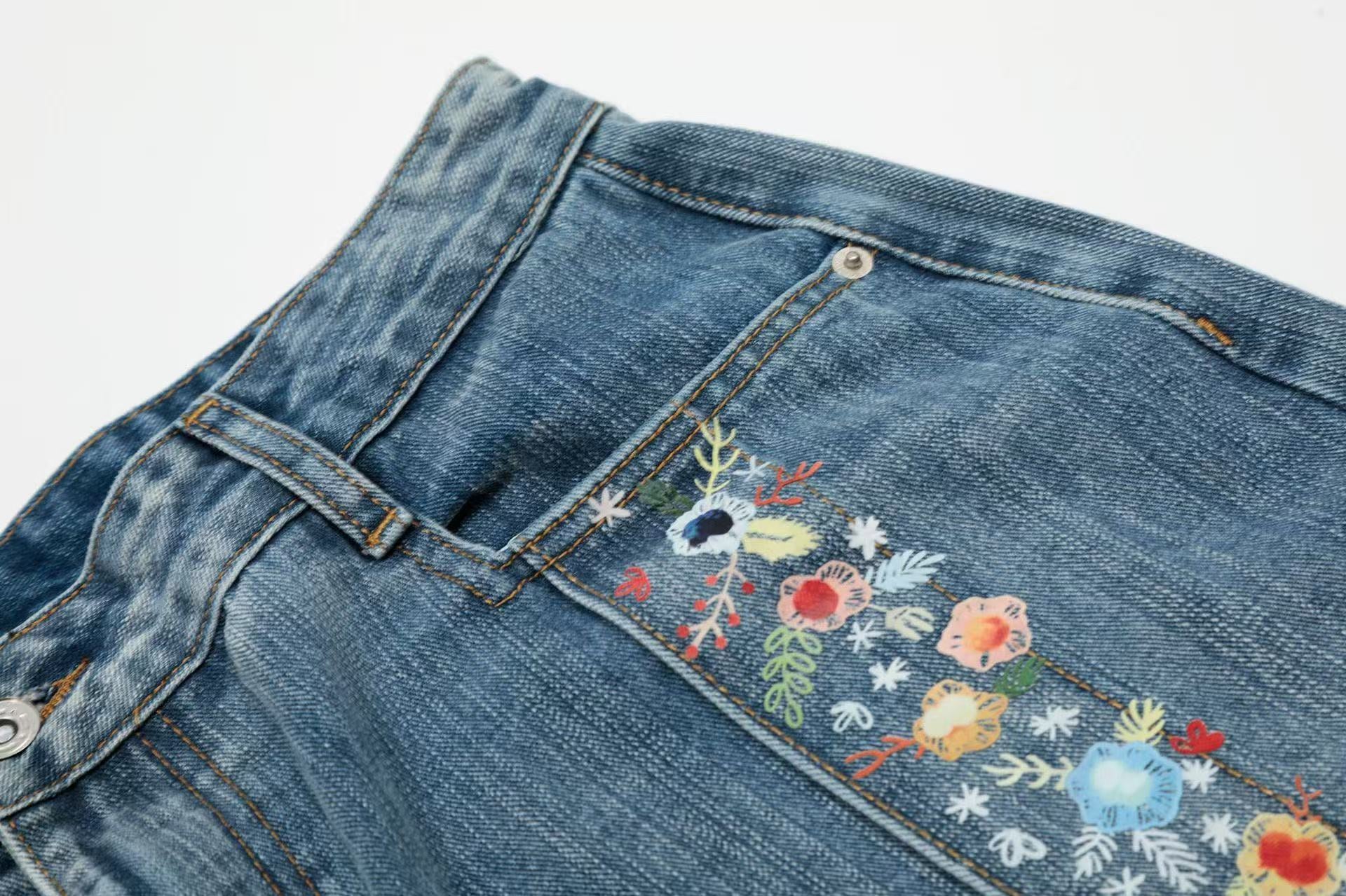 Floral Embroidered Washed Wide-Leg Jorts