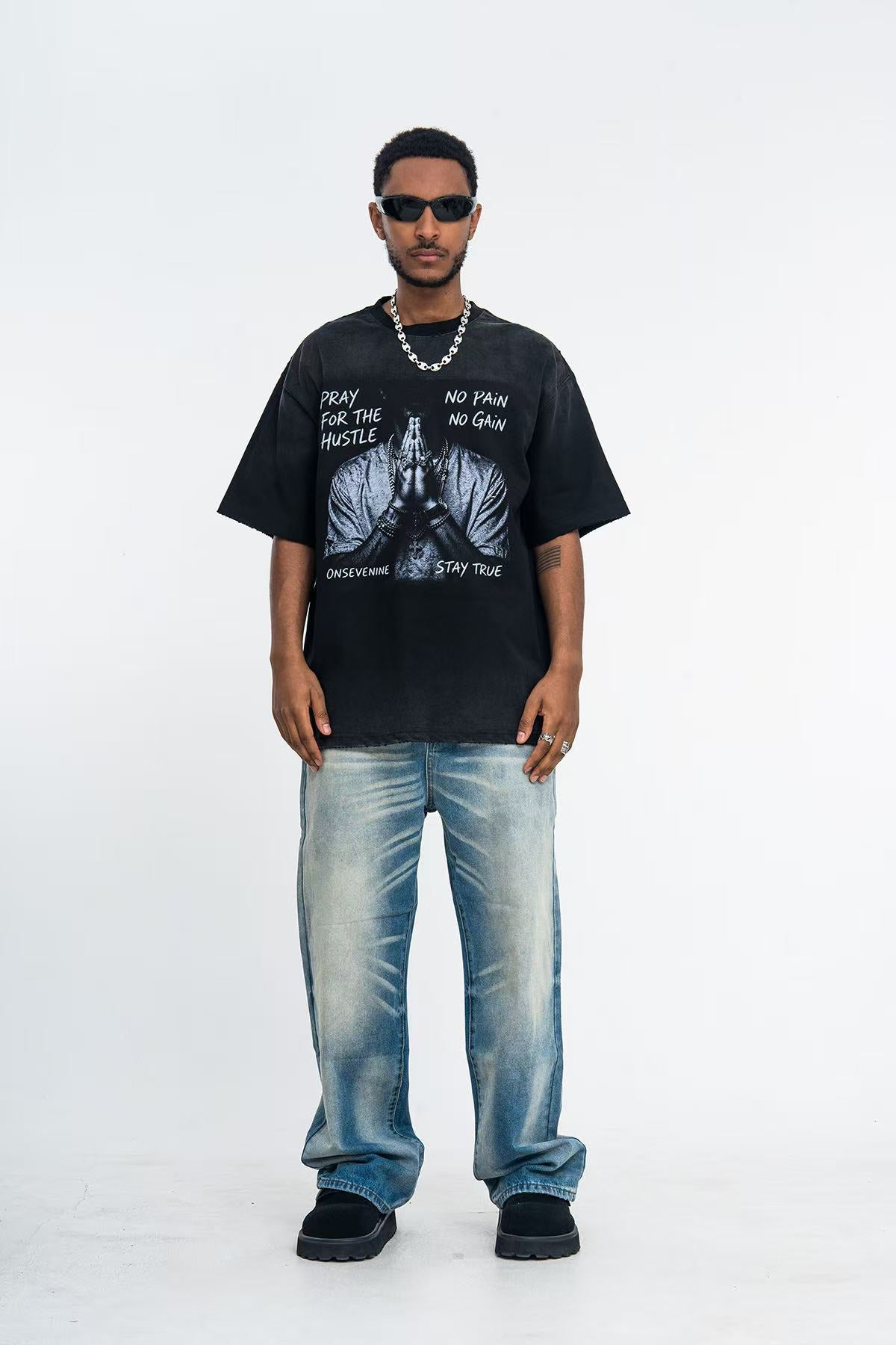 Streetwear Pray Hands Print T-Shirt