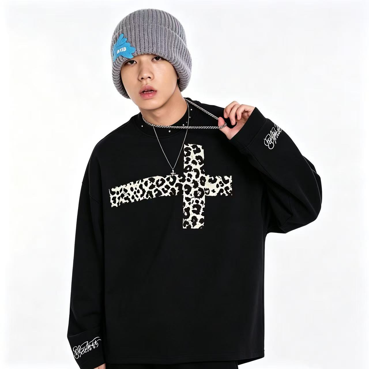 Studded Collar Leopard-Print Cross Waffle Knit Long Sleeve