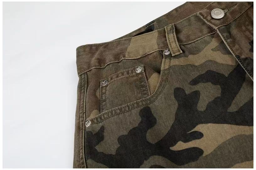 Unisex Vintage Camo Multi-Pocket Wide-Leg Cargo Pants