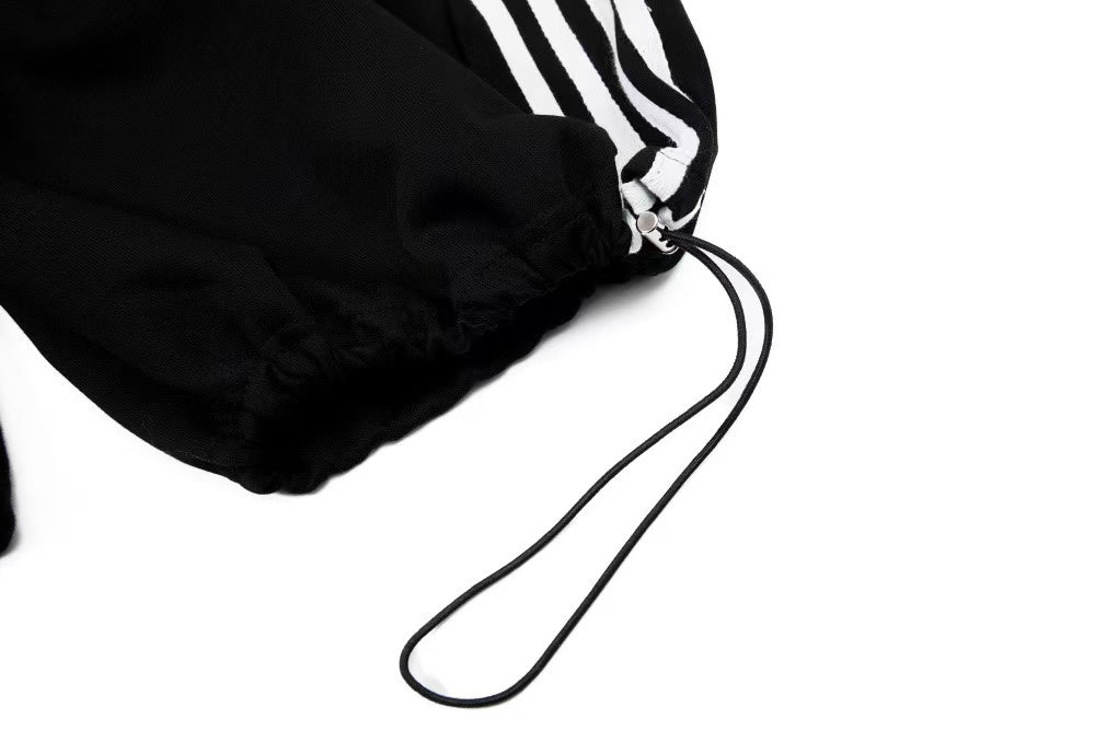 Cursive Script Side Stripe Wide-Leg Sweatpants