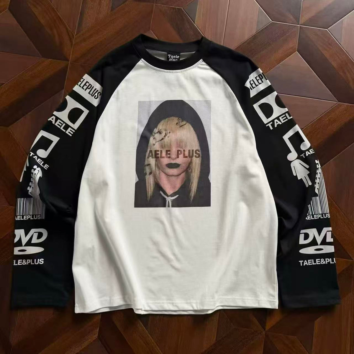 Graphic Portrait Raglan Long Sleeve